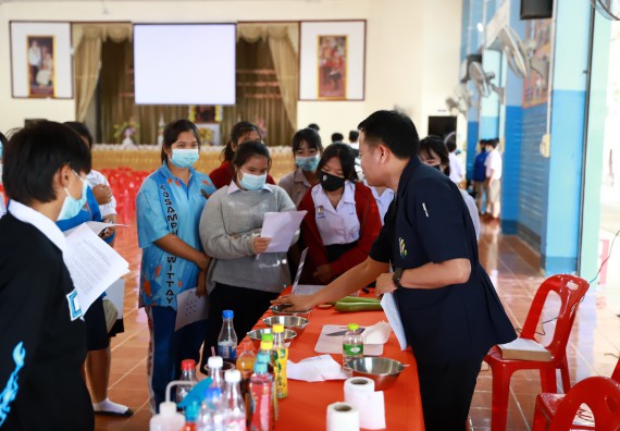 ภาพกิจกรรม  คณะวิทยาศาสตร์และเทคโนโลยี จัดค่ายวิทยาศาสตร์สัญจรโรงเรียนโกสัมพีวิทยา