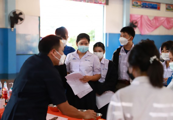 ภาพกิจกรรม  คณะวิทยาศาสตร์และเทคโนโลยี จัดค่ายวิทยาศาสตร์สัญจรโรงเรียนโกสัมพีวิทยา