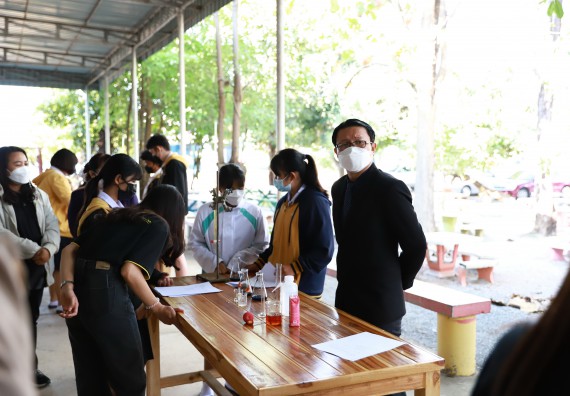 ภาพกิจกรรม  คณะวิทยาศาสตร์และเทคโนโลยี จัดค่ายวิทยาศาสตร์สัญจรโรงเรียนโกสัมพีวิทยา