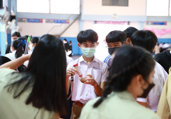 ภาพกิจกรรม  คณะวิทยาศาสตร์และเทคโนโลยี จัดค่ายวิทยาศาสตร์สัญจรโรงเรียนโกสัมพีวิทยา