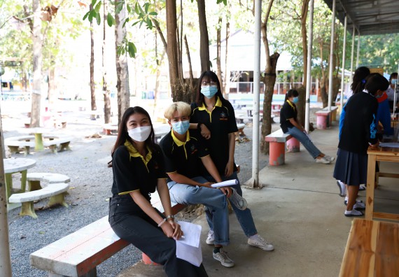 ภาพกิจกรรม  คณะวิทยาศาสตร์และเทคโนโลยี จัดค่ายวิทยาศาสตร์สัญจรโรงเรียนโกสัมพีวิทยา