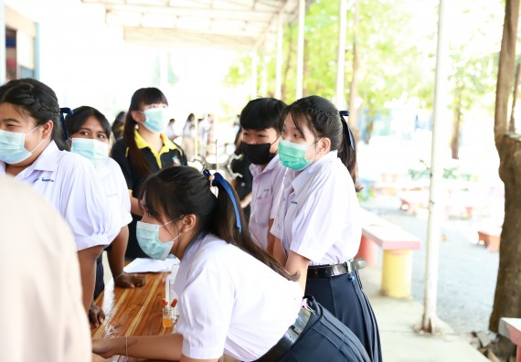 ภาพกิจกรรม  คณะวิทยาศาสตร์และเทคโนโลยี จัดค่ายวิทยาศาสตร์สัญจรโรงเรียนโกสัมพีวิทยา