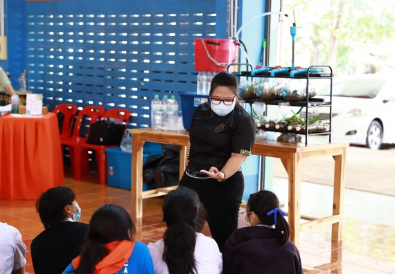 ภาพกิจกรรม  คณะวิทยาศาสตร์และเทคโนโลยี จัดค่ายวิทยาศาสตร์สัญจรโรงเรียนโกสัมพีวิทยา