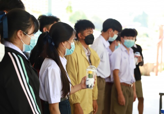 ภาพกิจกรรม  คณะวิทยาศาสตร์และเทคโนโลยี จัดค่ายวิทยาศาสตร์สัญจรโรงเรียนโกสัมพีวิทยา