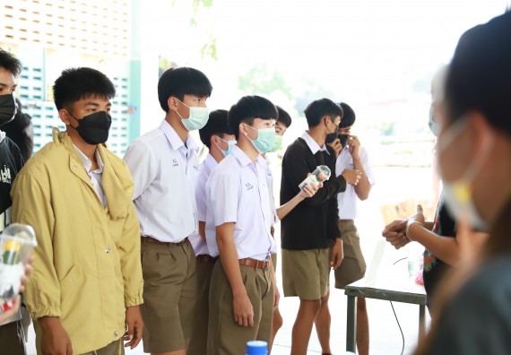 ภาพกิจกรรม  คณะวิทยาศาสตร์และเทคโนโลยี จัดค่ายวิทยาศาสตร์สัญจรโรงเรียนโกสัมพีวิทยา