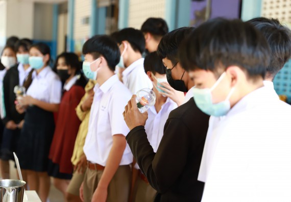 ภาพกิจกรรม  คณะวิทยาศาสตร์และเทคโนโลยี จัดค่ายวิทยาศาสตร์สัญจรโรงเรียนโกสัมพีวิทยา