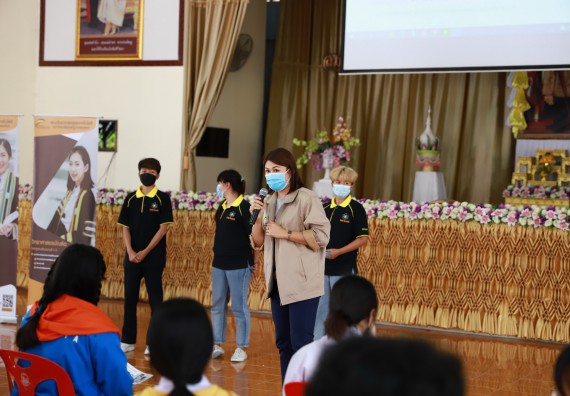 ภาพกิจกรรม  คณะวิทยาศาสตร์และเทคโนโลยี จัดค่ายวิทยาศาสตร์สัญจรโรงเรียนโกสัมพีวิทยา