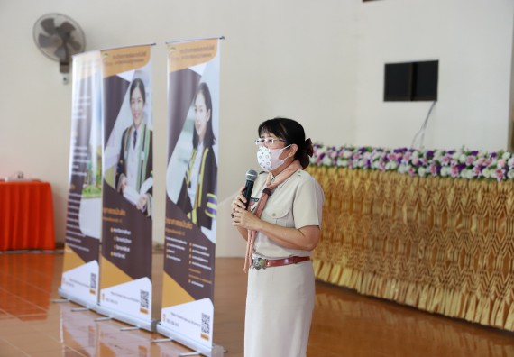 ภาพกิจกรรม  คณะวิทยาศาสตร์และเทคโนโลยี จัดค่ายวิทยาศาสตร์สัญจรโรงเรียนโกสัมพีวิทยา