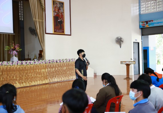 ภาพกิจกรรม  คณะวิทยาศาสตร์และเทคโนโลยี จัดค่ายวิทยาศาสตร์สัญจรโรงเรียนโกสัมพีวิทยา