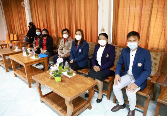 ภาพกิจกรรม  คณะวิทยาศาสตร์และเทคโนโลยี จัดค่ายวิทยาศาสตร์สัญจรโรงเรียนสลกบาตรวิทยา