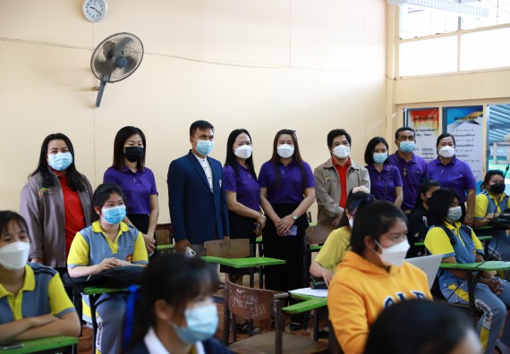 ภาพกิจกรรม  คณะวิทยาศาสตร์และเทคโนโลยี จัดค่ายวิทยาศาสตร์สัญจรโรงเรียนสลกบาตรวิทยา