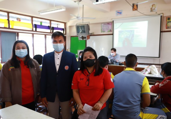 ภาพกิจกรรม  คณะวิทยาศาสตร์และเทคโนโลยี จัดค่ายวิทยาศาสตร์สัญจรโรงเรียนสลกบาตรวิทยา