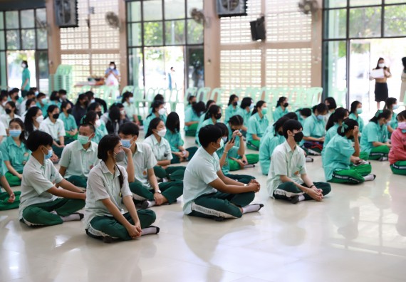 ภาพกิจกรรม  คณะวิทยาศาสตร์และเทคโนโลยี จัดค่ายวิทยาศาสตร์สัญจรโรงเรียนลานกระบือวิทยา