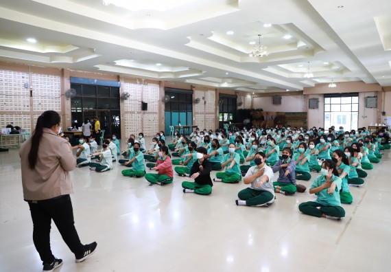 ภาพกิจกรรม  คณะวิทยาศาสตร์และเทคโนโลยี จัดค่ายวิทยาศาสตร์สัญจรโรงเรียนลานกระบือวิทยา