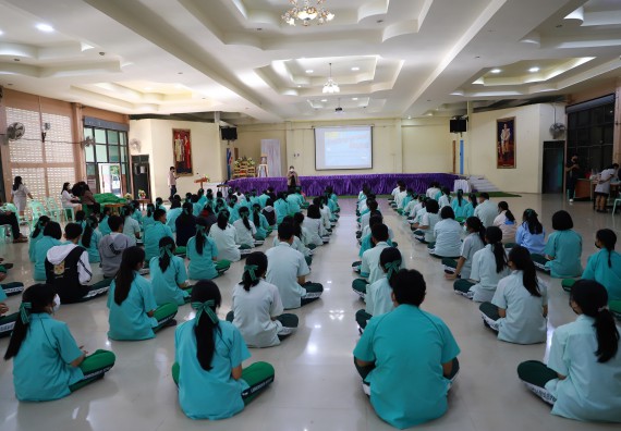 ภาพกิจกรรม  คณะวิทยาศาสตร์และเทคโนโลยี จัดค่ายวิทยาศาสตร์สัญจรโรงเรียนลานกระบือวิทยา