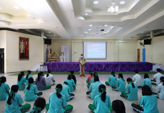 ภาพกิจกรรม  คณะวิทยาศาสตร์และเทคโนโลยี จัดค่ายวิทยาศาสตร์สัญจรโรงเรียนลานกระบือวิทยา