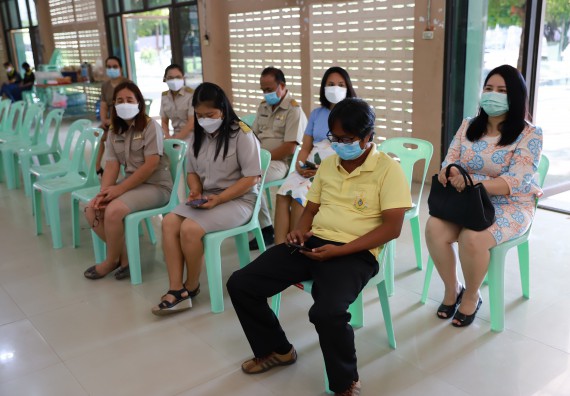 ภาพกิจกรรม  คณะวิทยาศาสตร์และเทคโนโลยี จัดค่ายวิทยาศาสตร์สัญจรโรงเรียนลานกระบือวิทยา