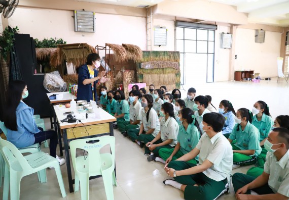 ภาพกิจกรรม  คณะวิทยาศาสตร์และเทคโนโลยี จัดค่ายวิทยาศาสตร์สัญจรโรงเรียนลานกระบือวิทยา