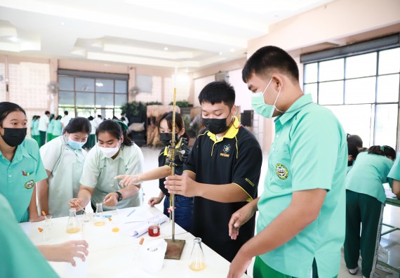 ภาพกิจกรรม  คณะวิทยาศาสตร์และเทคโนโลยี จัดค่ายวิทยาศาสตร์สัญจรโรงเรียนลานกระบือวิทยา