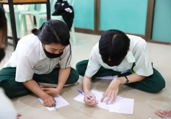 ภาพกิจกรรม  คณะวิทยาศาสตร์และเทคโนโลยี จัดค่ายวิทยาศาสตร์สัญจรโรงเรียนลานกระบือวิทยา