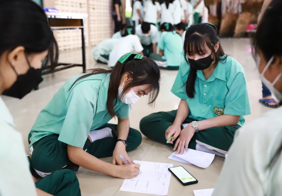 ภาพกิจกรรม  คณะวิทยาศาสตร์และเทคโนโลยี จัดค่ายวิทยาศาสตร์สัญจรโรงเรียนลานกระบือวิทยา