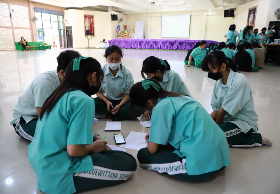 ภาพกิจกรรม  คณะวิทยาศาสตร์และเทคโนโลยี จัดค่ายวิทยาศาสตร์สัญจรโรงเรียนลานกระบือวิทยา