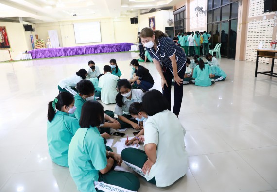 ภาพกิจกรรม  คณะวิทยาศาสตร์และเทคโนโลยี จัดค่ายวิทยาศาสตร์สัญจรโรงเรียนลานกระบือวิทยา