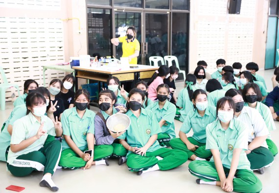 ภาพกิจกรรม  คณะวิทยาศาสตร์และเทคโนโลยี จัดค่ายวิทยาศาสตร์สัญจรโรงเรียนลานกระบือวิทยา