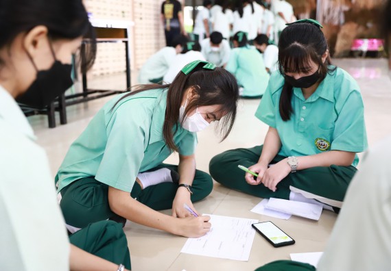 ภาพกิจกรรม  คณะวิทยาศาสตร์และเทคโนโลยี จัดค่ายวิทยาศาสตร์สัญจรโรงเรียนลานกระบือวิทยา