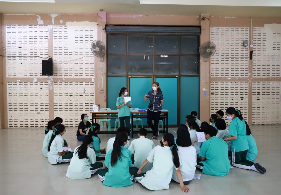 ภาพกิจกรรม  คณะวิทยาศาสตร์และเทคโนโลยี จัดค่ายวิทยาศาสตร์สัญจรโรงเรียนลานกระบือวิทยา