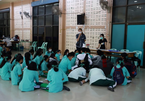 ภาพกิจกรรม  คณะวิทยาศาสตร์และเทคโนโลยี จัดค่ายวิทยาศาสตร์สัญจรโรงเรียนลานกระบือวิทยา