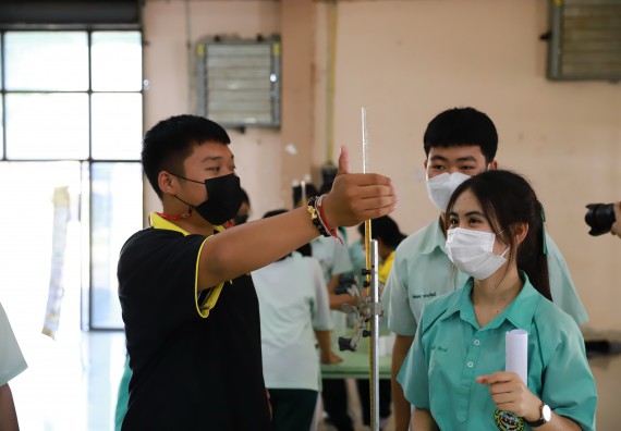 ภาพกิจกรรม  คณะวิทยาศาสตร์และเทคโนโลยี จัดค่ายวิทยาศาสตร์สัญจรโรงเรียนลานกระบือวิทยา