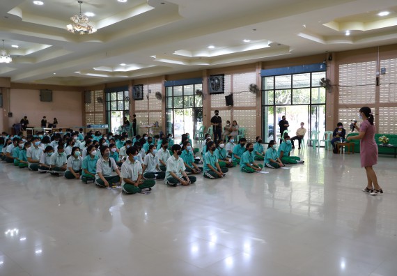 ภาพกิจกรรม  คณะวิทยาศาสตร์และเทคโนโลยี จัดค่ายวิทยาศาสตร์สัญจรโรงเรียนลานกระบือวิทยา