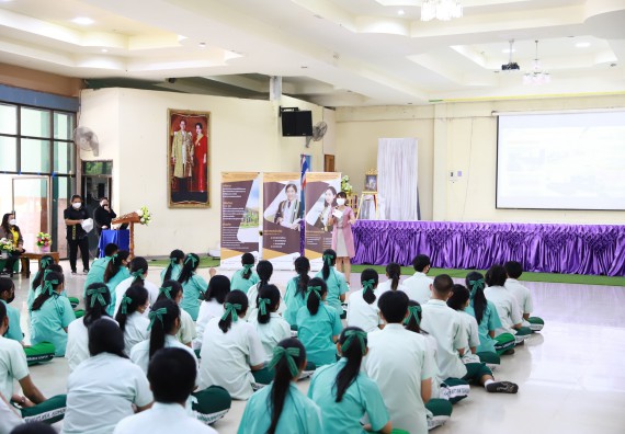 ภาพกิจกรรม  คณะวิทยาศาสตร์และเทคโนโลยี จัดค่ายวิทยาศาสตร์สัญจรโรงเรียนลานกระบือวิทยา