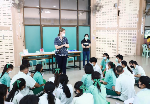 ภาพกิจกรรม  คณะวิทยาศาสตร์และเทคโนโลยี จัดค่ายวิทยาศาสตร์สัญจรโรงเรียนลานกระบือวิทยา