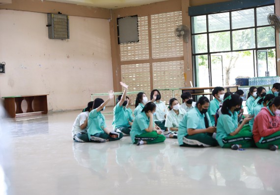 ภาพกิจกรรม  คณะวิทยาศาสตร์และเทคโนโลยี จัดค่ายวิทยาศาสตร์สัญจรโรงเรียนลานกระบือวิทยา