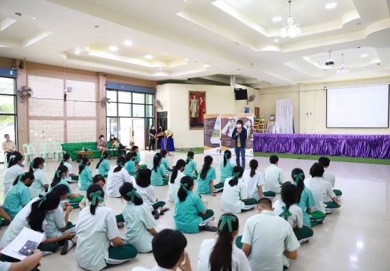 ภาพกิจกรรม  คณะวิทยาศาสตร์และเทคโนโลยี จัดค่ายวิทยาศาสตร์สัญจรโรงเรียนลานกระบือวิทยา