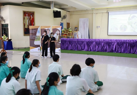 ภาพกิจกรรม  คณะวิทยาศาสตร์และเทคโนโลยี จัดค่ายวิทยาศาสตร์สัญจรโรงเรียนลานกระบือวิทยา