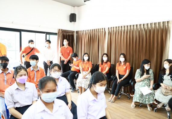 คณะวิทยาศาสตร์และเทคโนโลยี จัดค่ายวิทยาศาสตร์สัญจรโรงเรียนคณฑีพิทยาคม