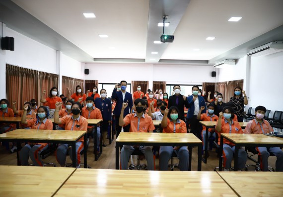 คณะวิทยาศาสตร์และเทคโนโลยี จัดค่ายวิทยาศาสตร์สัญจรโรงเรียนคณฑีพิทยาคม