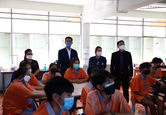 คณะวิทยาศาสตร์และเทคโนโลยี จัดค่ายวิทยาศาสตร์สัญจรโรงเรียนคณฑีพิทยาคม