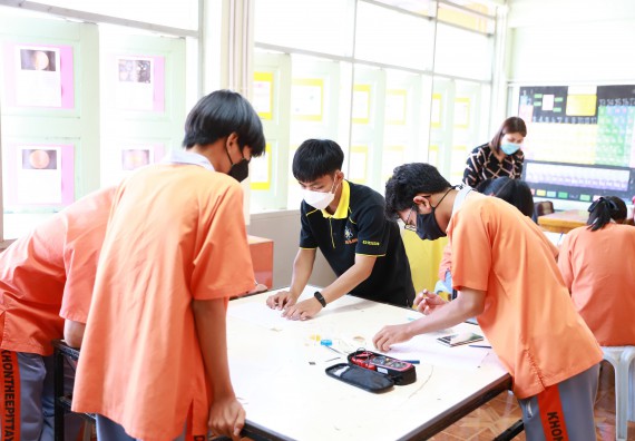 คณะวิทยาศาสตร์และเทคโนโลยี จัดค่ายวิทยาศาสตร์สัญจรโรงเรียนคณฑีพิทยาคม