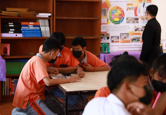 คณะวิทยาศาสตร์และเทคโนโลยี จัดค่ายวิทยาศาสตร์สัญจรโรงเรียนคณฑีพิทยาคม