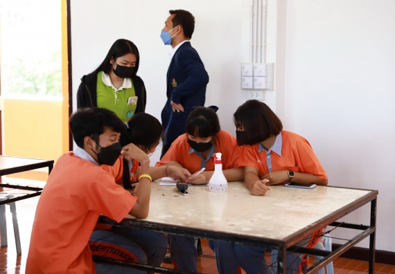 คณะวิทยาศาสตร์และเทคโนโลยี จัดค่ายวิทยาศาสตร์สัญจรโรงเรียนคณฑีพิทยาคม