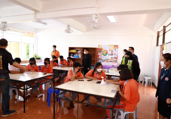 คณะวิทยาศาสตร์และเทคโนโลยี จัดค่ายวิทยาศาสตร์สัญจรโรงเรียนคณฑีพิทยาคม