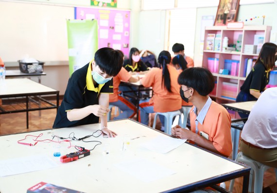 คณะวิทยาศาสตร์และเทคโนโลยี จัดค่ายวิทยาศาสตร์สัญจรโรงเรียนคณฑีพิทยาคม