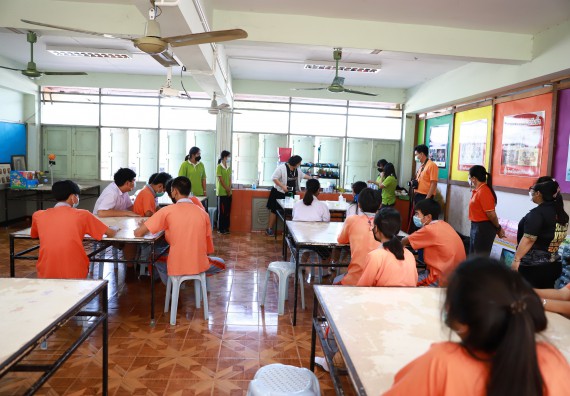 คณะวิทยาศาสตร์และเทคโนโลยี จัดค่ายวิทยาศาสตร์สัญจรโรงเรียนคณฑีพิทยาคม