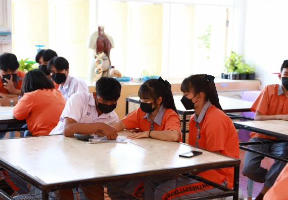 คณะวิทยาศาสตร์และเทคโนโลยี จัดค่ายวิทยาศาสตร์สัญจรโรงเรียนคณฑีพิทยาคม