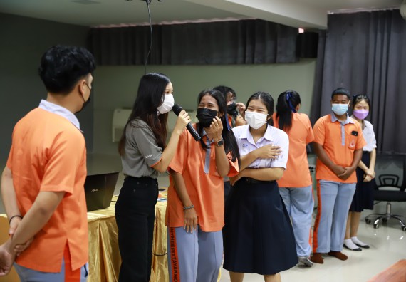 คณะวิทยาศาสตร์และเทคโนโลยี จัดค่ายวิทยาศาสตร์สัญจรโรงเรียนคณฑีพิทยาคม