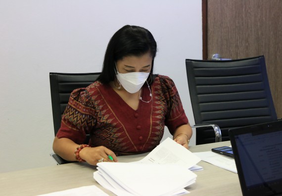 ภาพกิจกรรม ประชุมหลักสูตรเคมี พัฒนาและวิพากษ์หลักสูตร